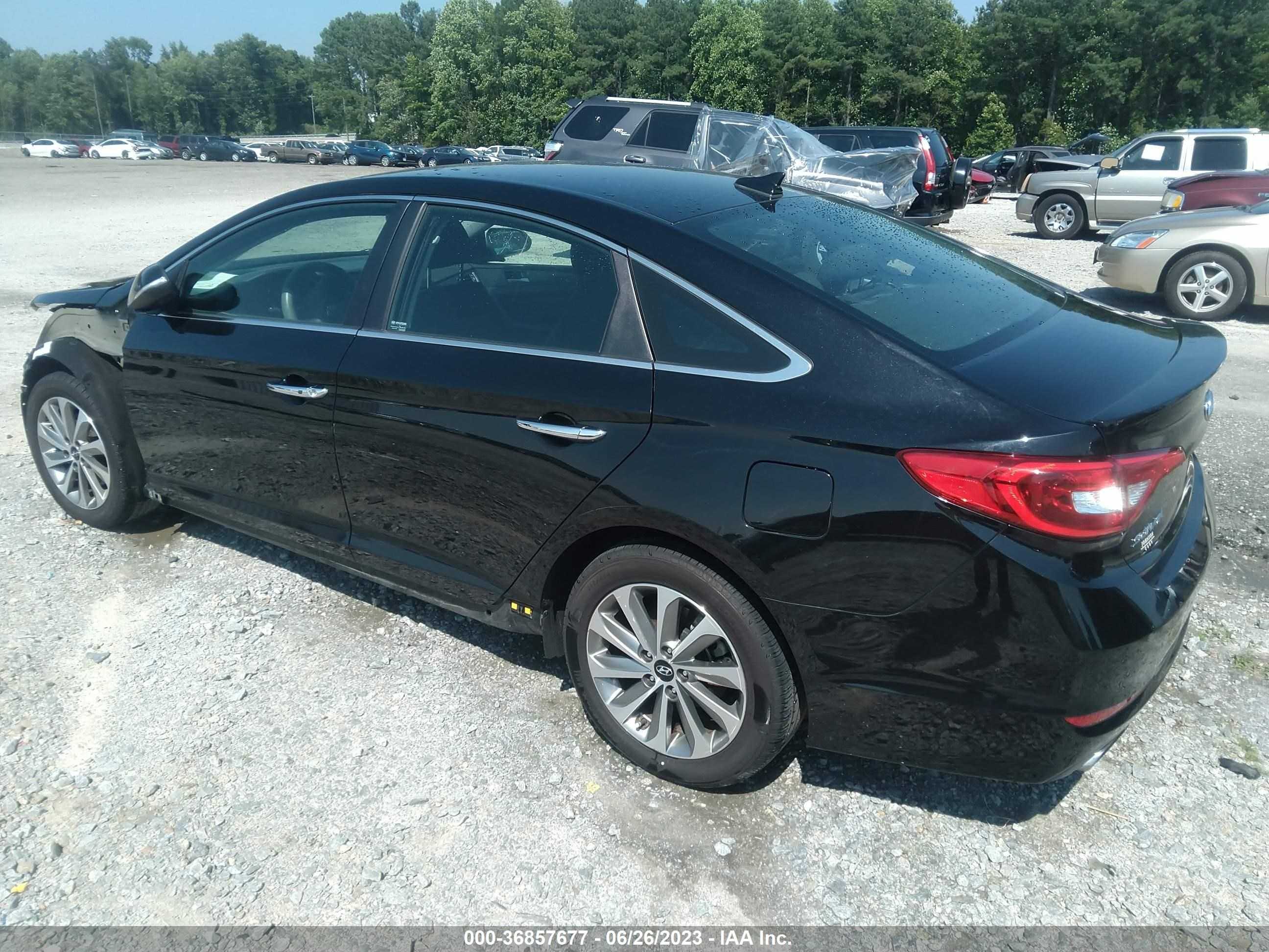 Photo 2 VIN: 5NPE34AF2GH311286 - HYUNDAI SONATA 