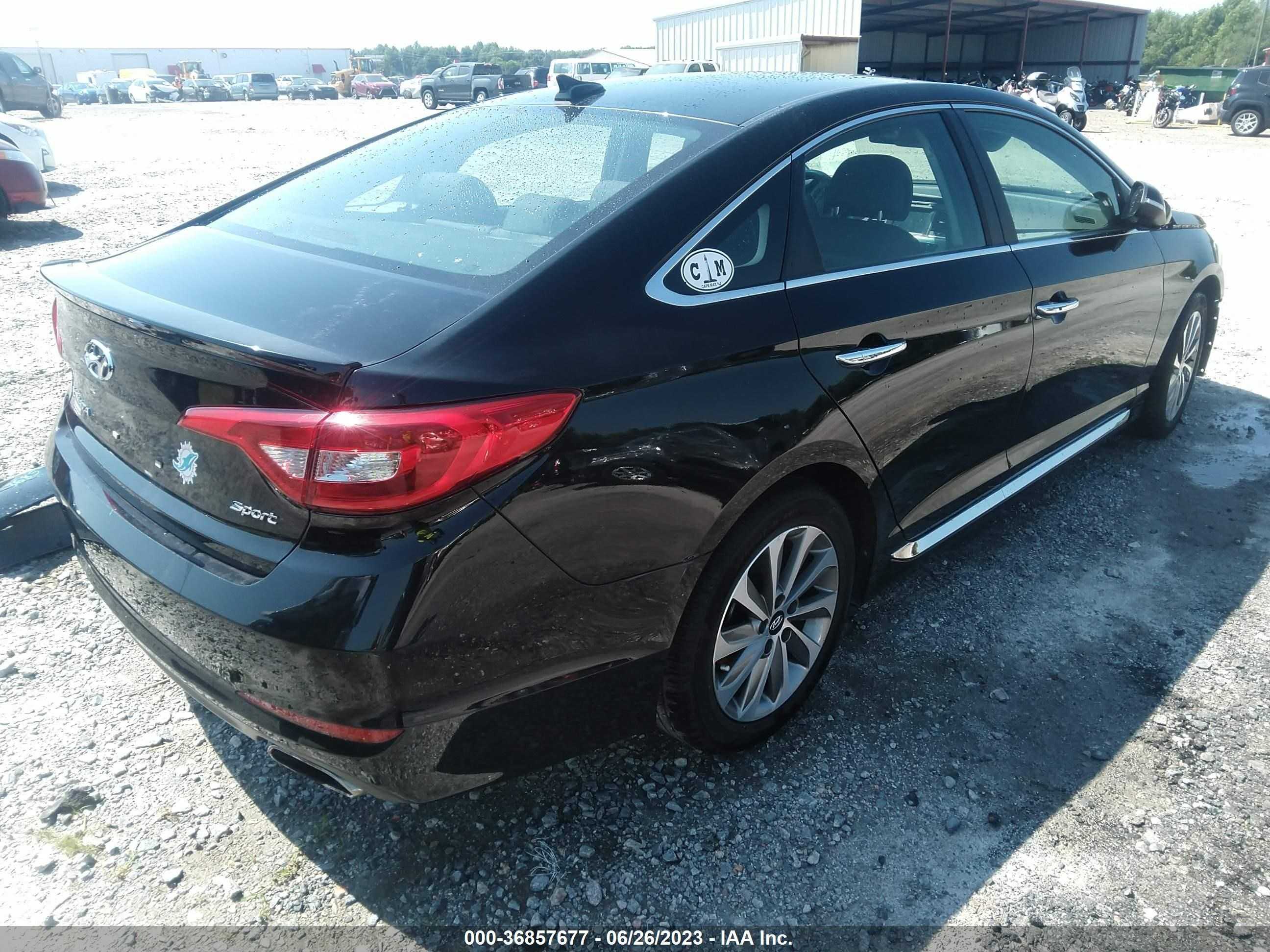 Photo 3 VIN: 5NPE34AF2GH311286 - HYUNDAI SONATA 