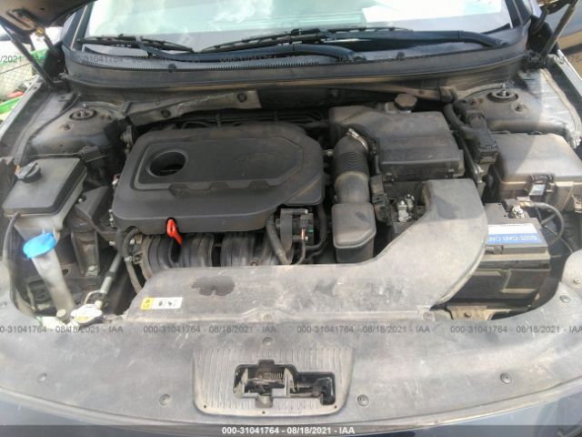 Photo 9 VIN: 5NPE34AF2GH318786 - HYUNDAI SONATA 