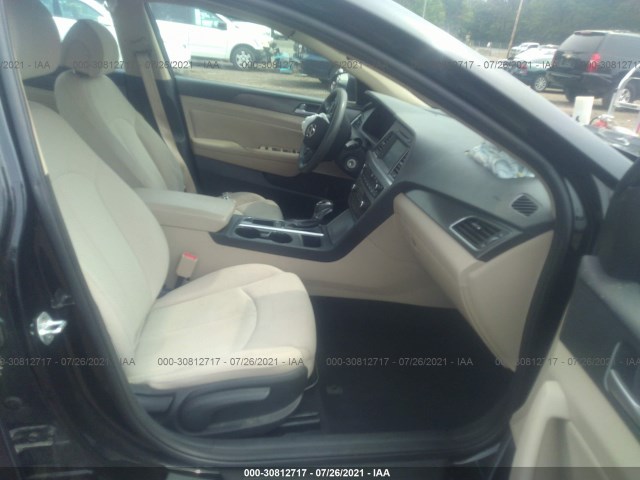 Photo 4 VIN: 5NPE34AF2GH351870 - HYUNDAI SONATA 