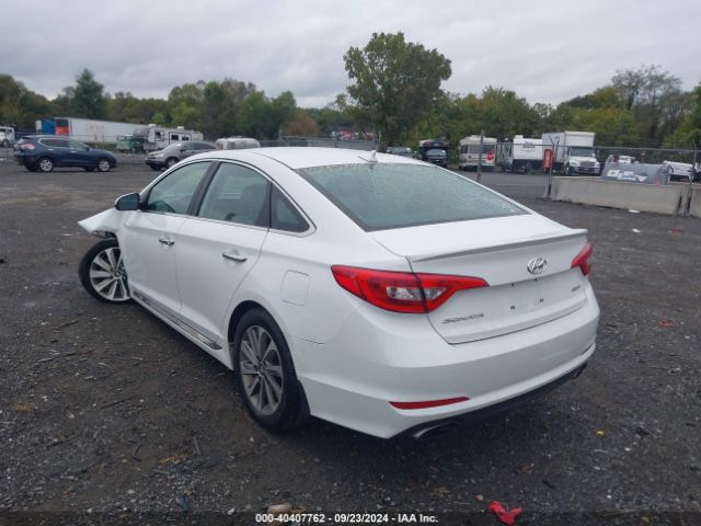 Photo 2 VIN: 5NPE34AF2GH380351 - HYUNDAI SONATA 