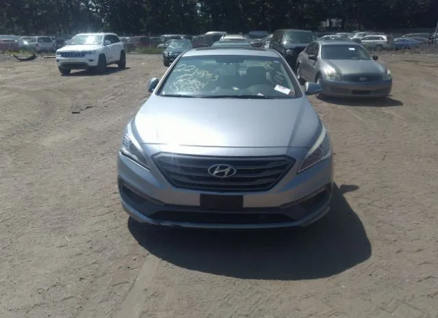 Photo 5 VIN: 5NPE34AF2GH403188 - HYUNDAI SONATA 