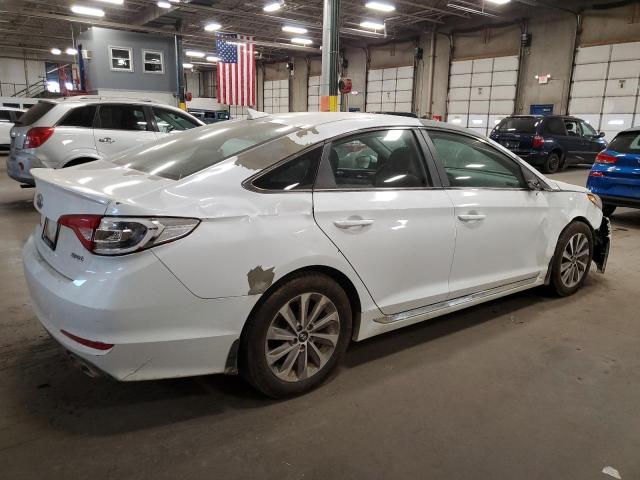 Photo 2 VIN: 5NPE34AF2GH416314 - HYUNDAI SONATA SPO 