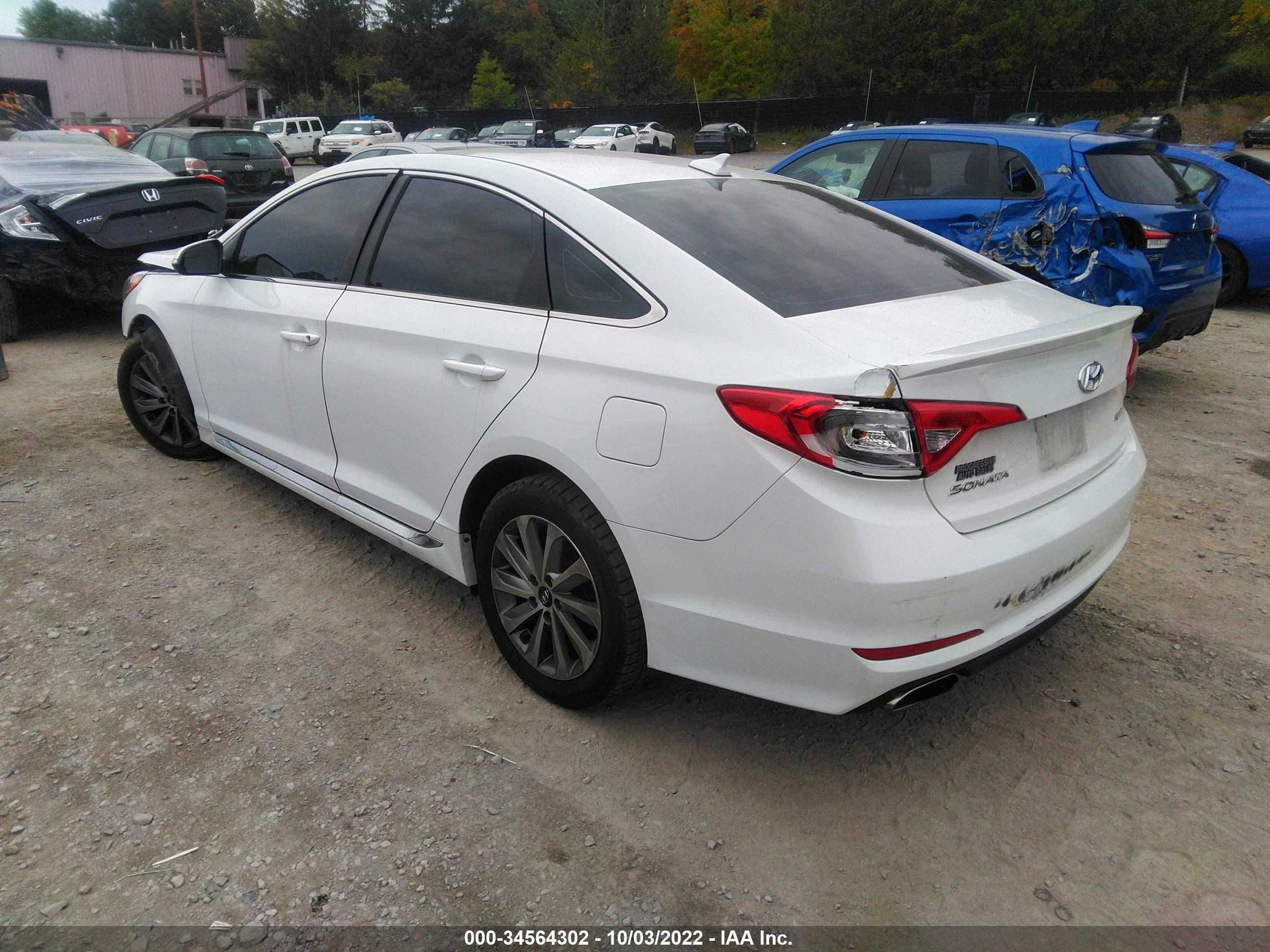 Photo 2 VIN: 5NPE34AF2HH449072 - HYUNDAI SONATA 