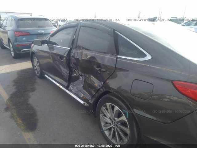 Photo 5 VIN: 5NPE34AF2HH449301 - HYUNDAI SONATA 