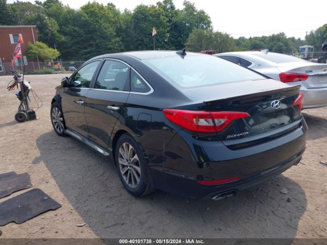 Photo 2 VIN: 5NPE34AF2HH498921 - HYUNDAI SONATA 