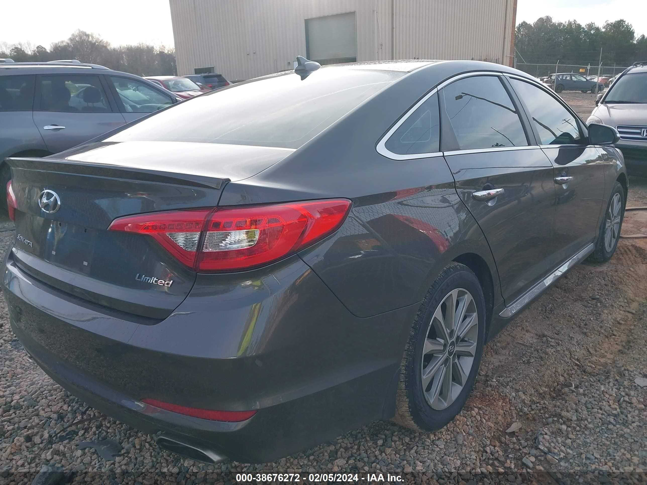 Photo 3 VIN: 5NPE34AF2HH540018 - HYUNDAI SONATA 