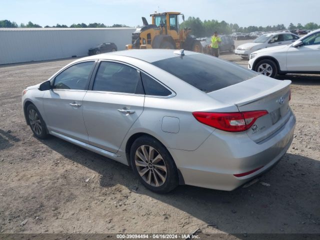 Photo 2 VIN: 5NPE34AF2HH569101 - HYUNDAI SONATA 