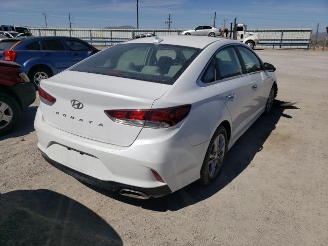 Photo 3 VIN: 5NPE34AF2JH600403 - HYUNDAI SONATA SPO 