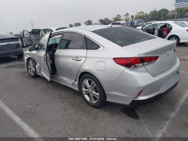 Photo 2 VIN: 5NPE34AF2JH601812 - HYUNDAI SONATA 