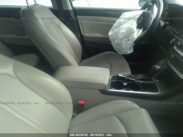 Photo 4 VIN: 5NPE34AF2JH610025 - HYUNDAI SONATA 