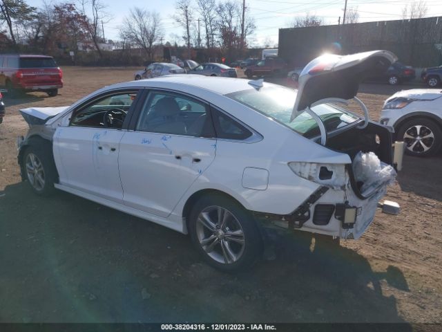 Photo 2 VIN: 5NPE34AF2JH616598 - HYUNDAI SONATA 