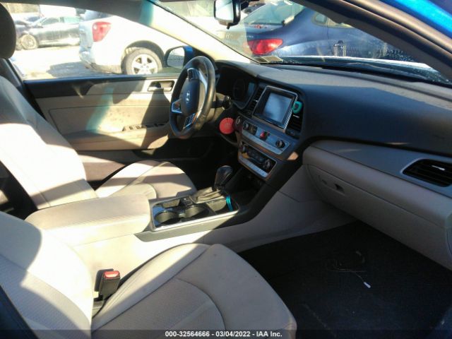 Photo 4 VIN: 5NPE34AF2JH618481 - HYUNDAI SONATA 