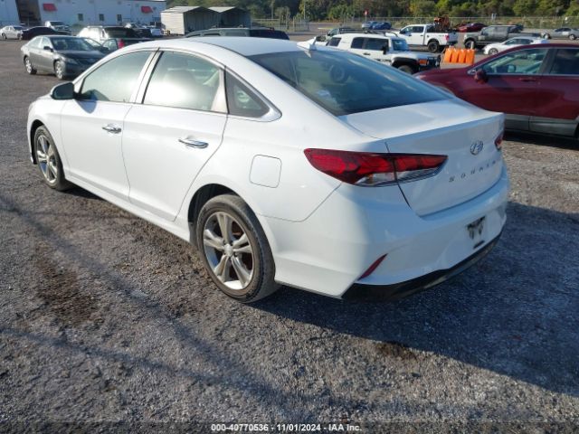 Photo 2 VIN: 5NPE34AF2JH653523 - HYUNDAI SONATA 