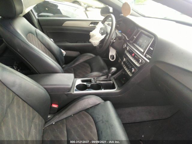 Photo 4 VIN: 5NPE34AF2JH655496 - HYUNDAI SONATA 