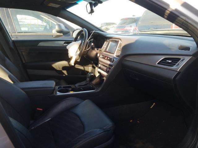 Photo 4 VIN: 5NPE34AF2JH672203 - HYUNDAI SONATA SPO 