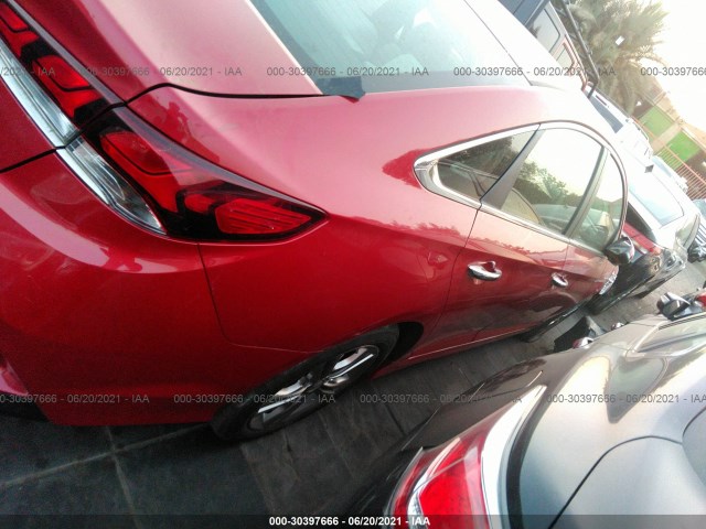 Photo 3 VIN: 5NPE34AF2JH688031 - HYUNDAI SONATA 