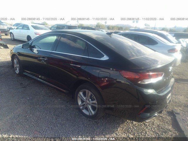 Photo 2 VIN: 5NPE34AF2JH693116 - HYUNDAI SONATA 