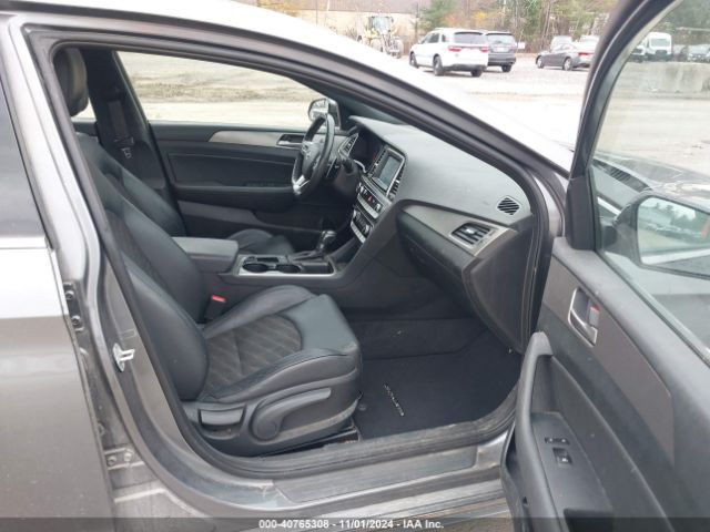 Photo 4 VIN: 5NPE34AF2JH698588 - HYUNDAI SONATA 