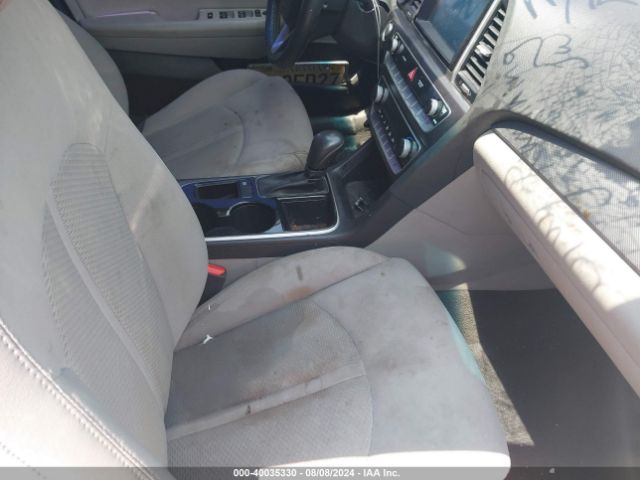 Photo 4 VIN: 5NPE34AF2JH711050 - HYUNDAI SONATA 