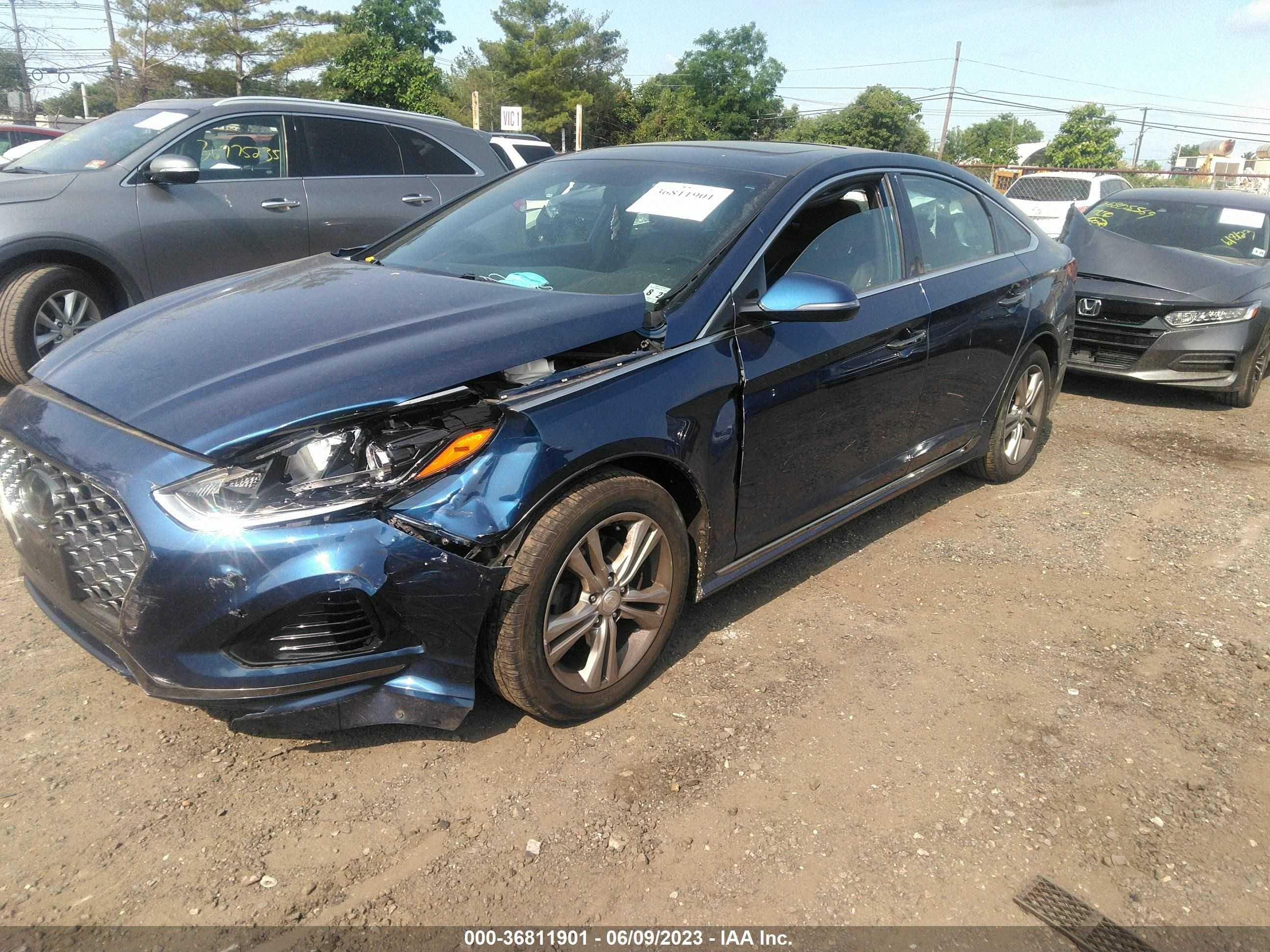 Photo 1 VIN: 5NPE34AF2JH722288 - HYUNDAI SONATA 