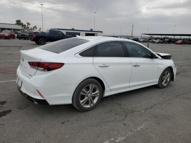 Photo 2 VIN: 5NPE34AF2KH729338 - HYUNDAI SONATA LIM 