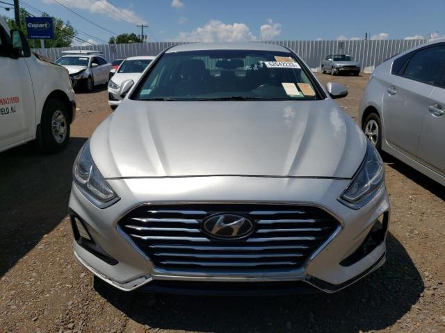 Photo 4 VIN: 5NPE34AF2KH753221 - HYUNDAI SONATA LIM 