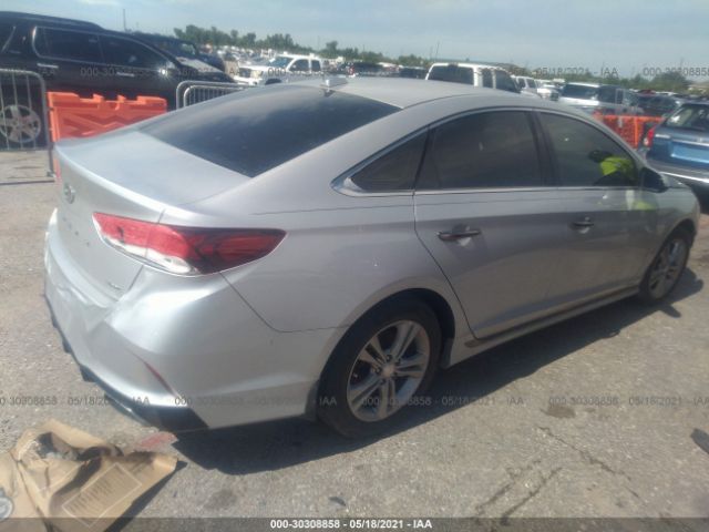 Photo 3 VIN: 5NPE34AF2KH760220 - HYUNDAI SONATA 