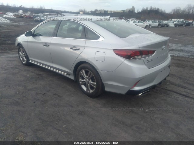 Photo 2 VIN: 5NPE34AF2KH763277 - HYUNDAI SONATA 