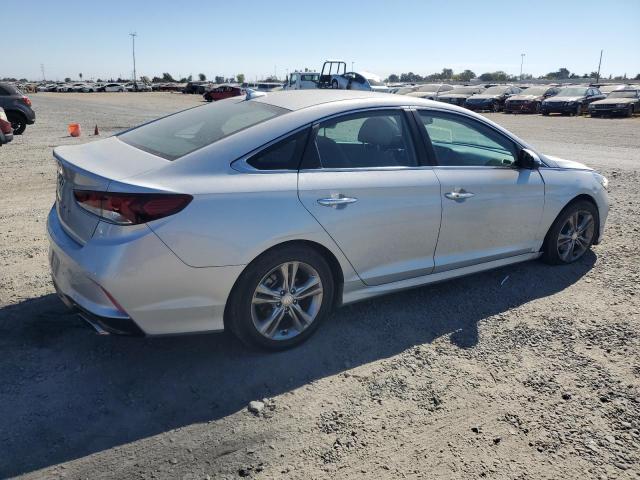 Photo 2 VIN: 5NPE34AF2KH769502 - HYUNDAI SONATA LIM 