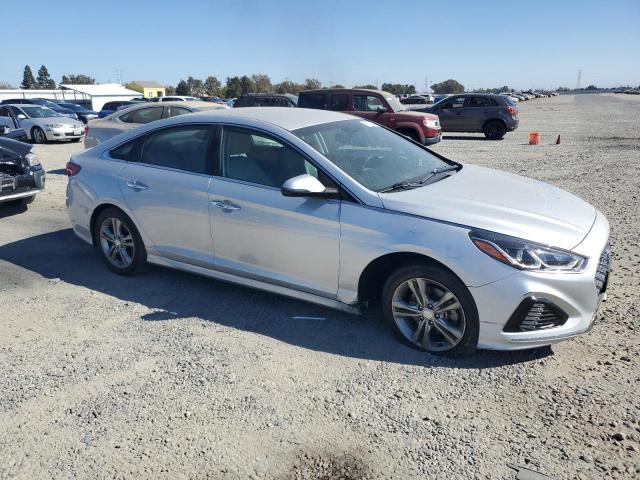 Photo 3 VIN: 5NPE34AF2KH769502 - HYUNDAI SONATA LIM 