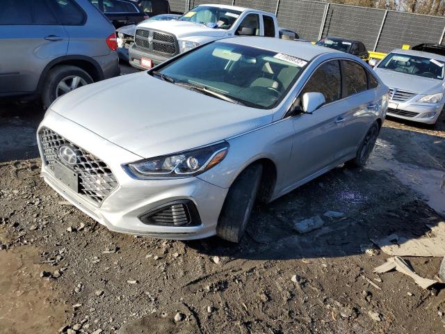 Photo 0 VIN: 5NPE34AF2KH784565 - HYUNDAI SONATA LIM 