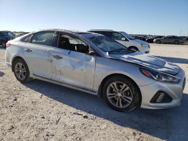 Photo 3 VIN: 5NPE34AF2KH797798 - HYUNDAI SONATA 