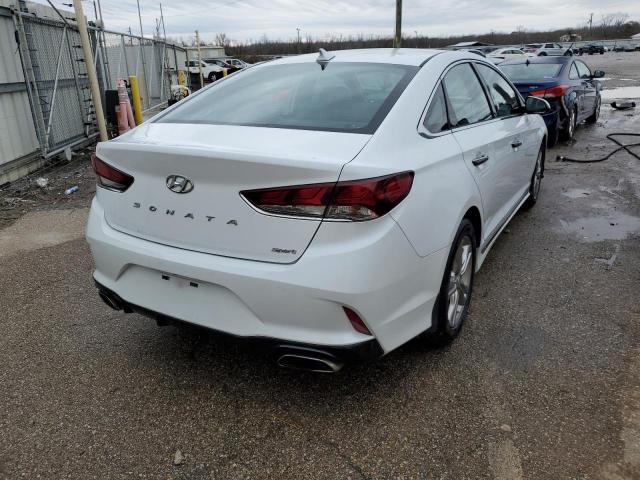 Photo 2 VIN: 5NPE34AF2KH803762 - HYUNDAI SONATA LIM 