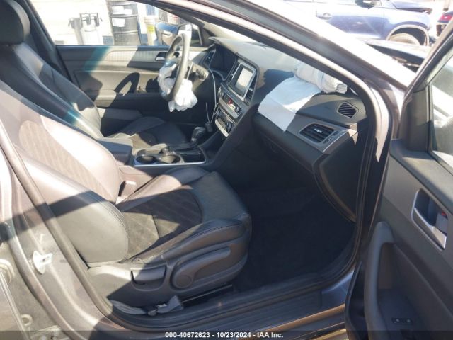 Photo 4 VIN: 5NPE34AF2KH814177 - HYUNDAI SONATA 