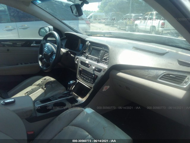 Photo 4 VIN: 5NPE34AF3FH017328 - HYUNDAI SONATA 