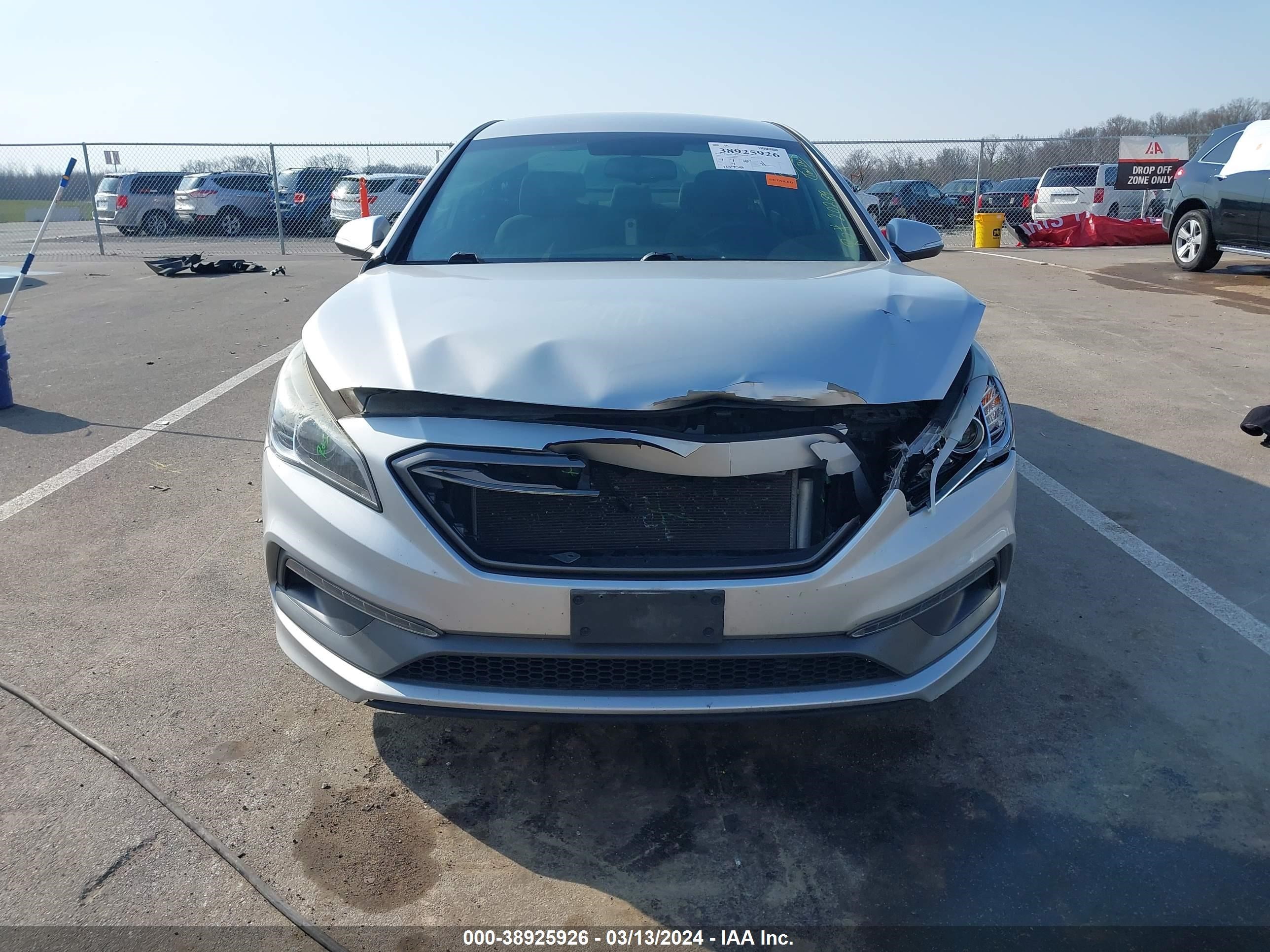 Photo 12 VIN: 5NPE34AF3FH063676 - HYUNDAI SONATA 