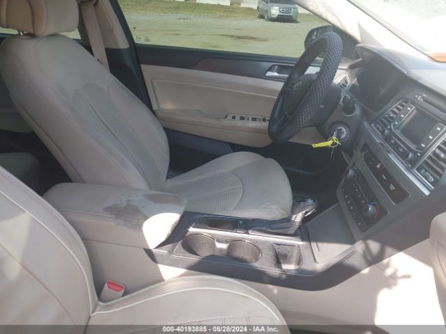 Photo 4 VIN: 5NPE34AF3FH083670 - HYUNDAI SONATA 