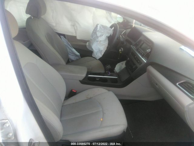 Photo 4 VIN: 5NPE34AF3FH087704 - HYUNDAI SONATA 