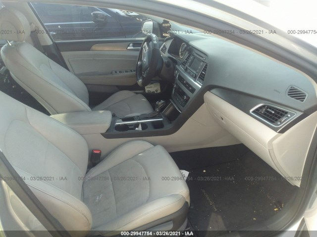 Photo 4 VIN: 5NPE34AF3FH099979 - HYUNDAI SONATA 