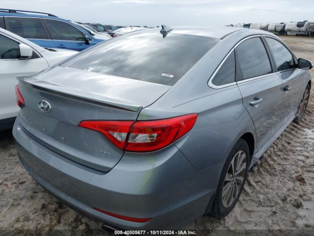 Photo 3 VIN: 5NPE34AF3FH103450 - HYUNDAI SONATA 