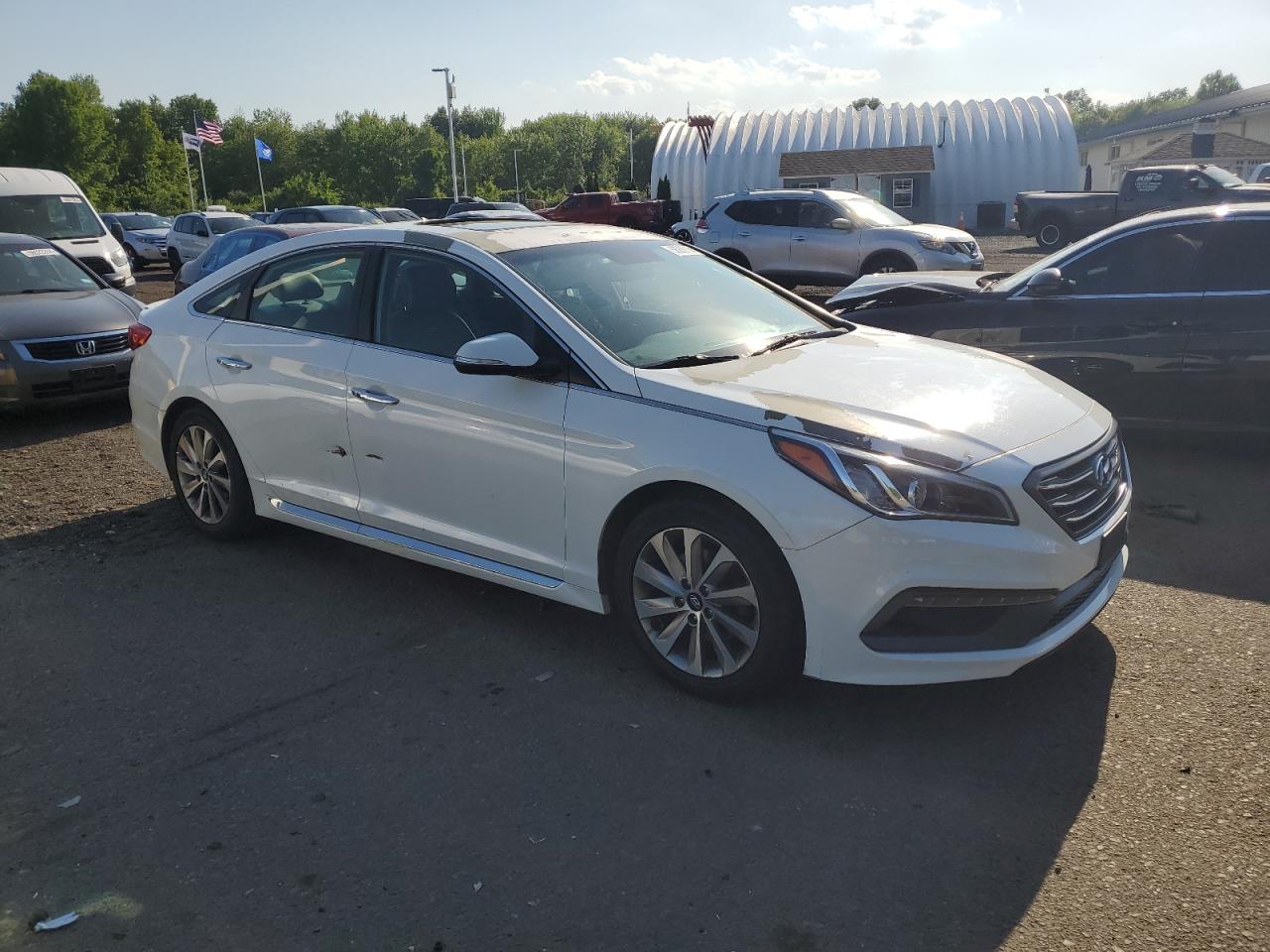 Photo 3 VIN: 5NPE34AF3FH131278 - HYUNDAI SONATA 