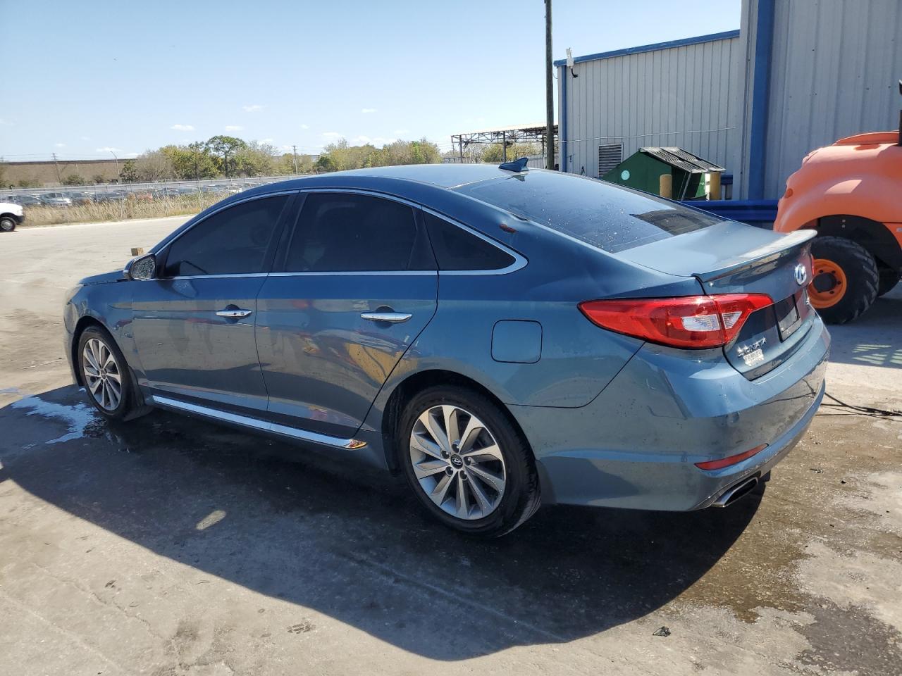 Photo 1 VIN: 5NPE34AF3FH137579 - HYUNDAI SONATA 