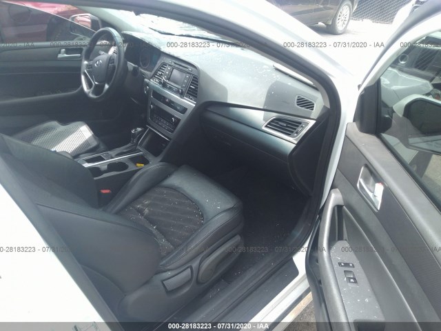 Photo 4 VIN: 5NPE34AF3FH139865 - HYUNDAI SONATA 