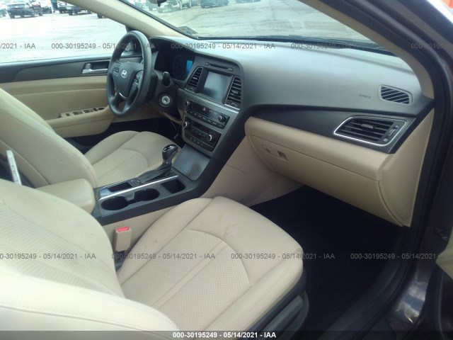 Photo 4 VIN: 5NPE34AF3GH286396 - HYUNDAI SONATA 