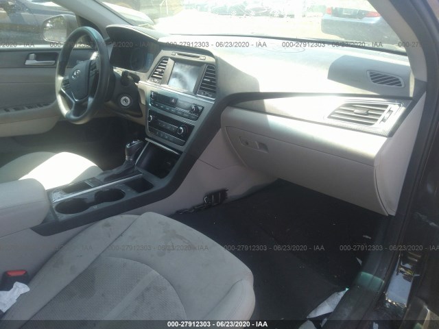 Photo 4 VIN: 5NPE34AF3GH315153 - HYUNDAI SONATA 