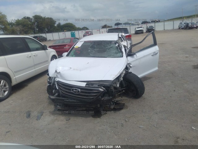 Photo 5 VIN: 5NPE34AF3GH390614 - HYUNDAI SONATA 