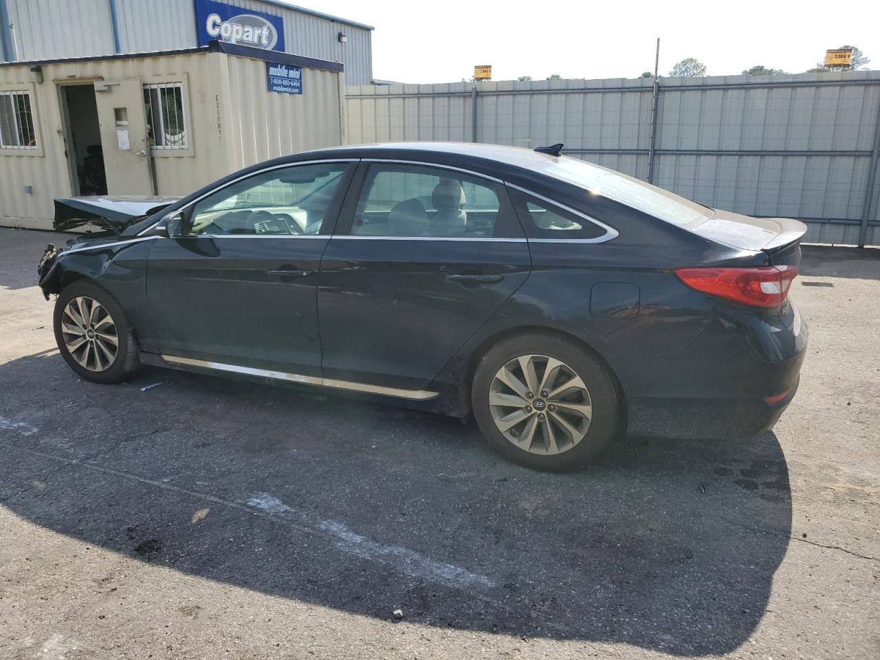 Photo 1 VIN: 5NPE34AF3GH413695 - HYUNDAI SONATA 