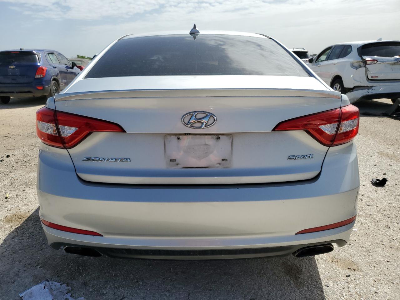 Photo 5 VIN: 5NPE34AF3GH434157 - HYUNDAI SONATA 