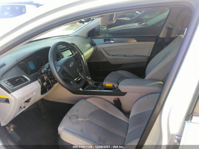 Photo 4 VIN: 5NPE34AF3HH523888 - HYUNDAI SONATA 